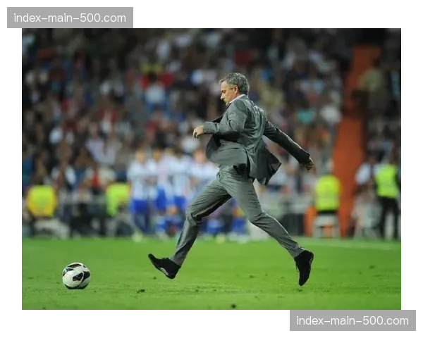 欧冠赛事对联赛竞争影响：球队多线作战的平衡艺术